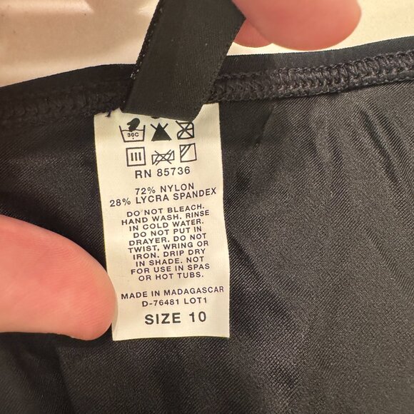 DKNY Black & White Bikini Top - Size 10 NWT - Picture 3 of 5